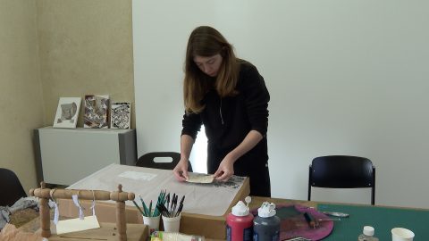 Louise Carbonnier, artiste en résidence à Issoudun
